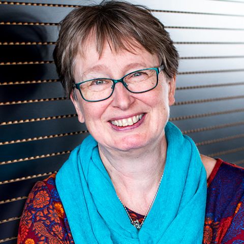 Asumisessa ikäystävällisyys sujuvoittaa kaikenikäisten ja -kuntoisten elämää, kirjoittaa vanhempi tutkija Erja Rappe Ikäinstituutista.